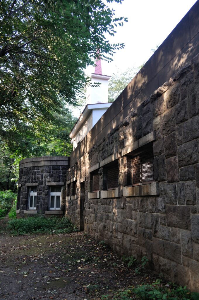 Toyama School Officer Meeting Hall